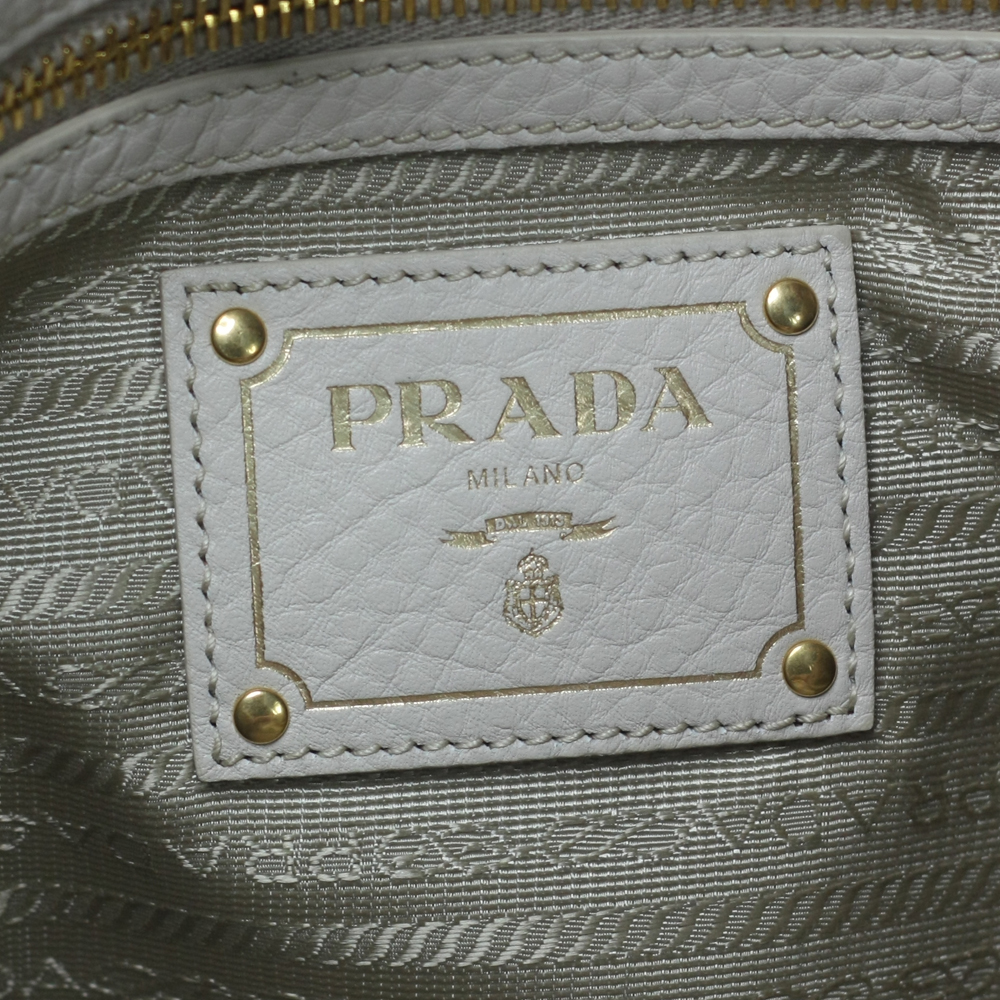 prada (普拉達) 全新白色牛皮金扣女士肩包